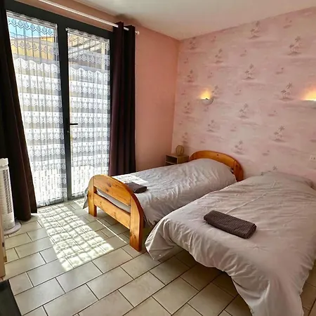 Villa La Du Claus Avec Jacuzzi, Jardin Et Bbq